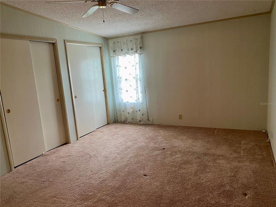 待售: $179,900 (2 贝兹, 2 浴室, 1226 平方英尺)