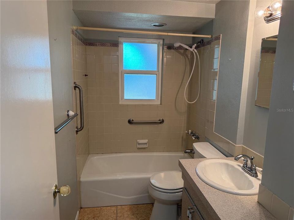 For Rent: $1,650 (2 beds, 2 baths, 1425 Square Feet)