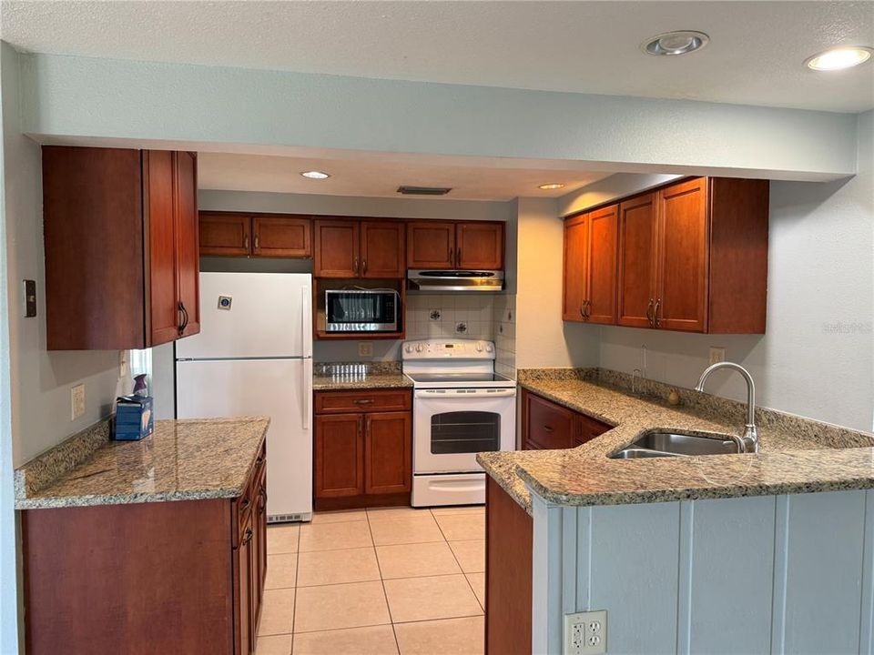 For Rent: $1,650 (2 beds, 2 baths, 1425 Square Feet)