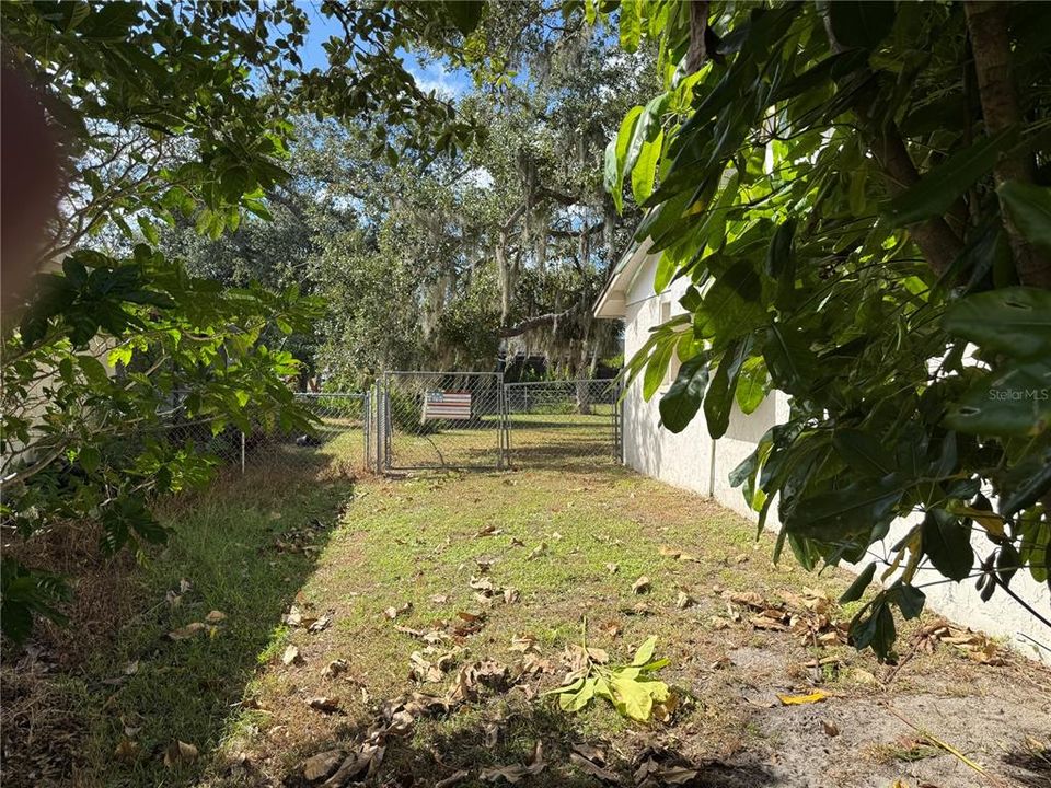 For Rent: $1,650 (2 beds, 2 baths, 1425 Square Feet)