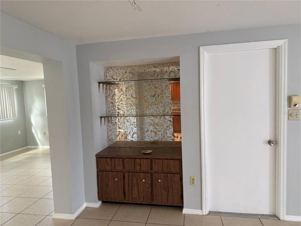 For Rent: $1,650 (2 beds, 2 baths, 1425 Square Feet)