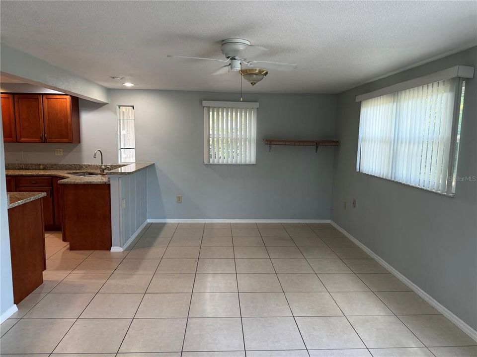 For Rent: $1,650 (2 beds, 2 baths, 1425 Square Feet)