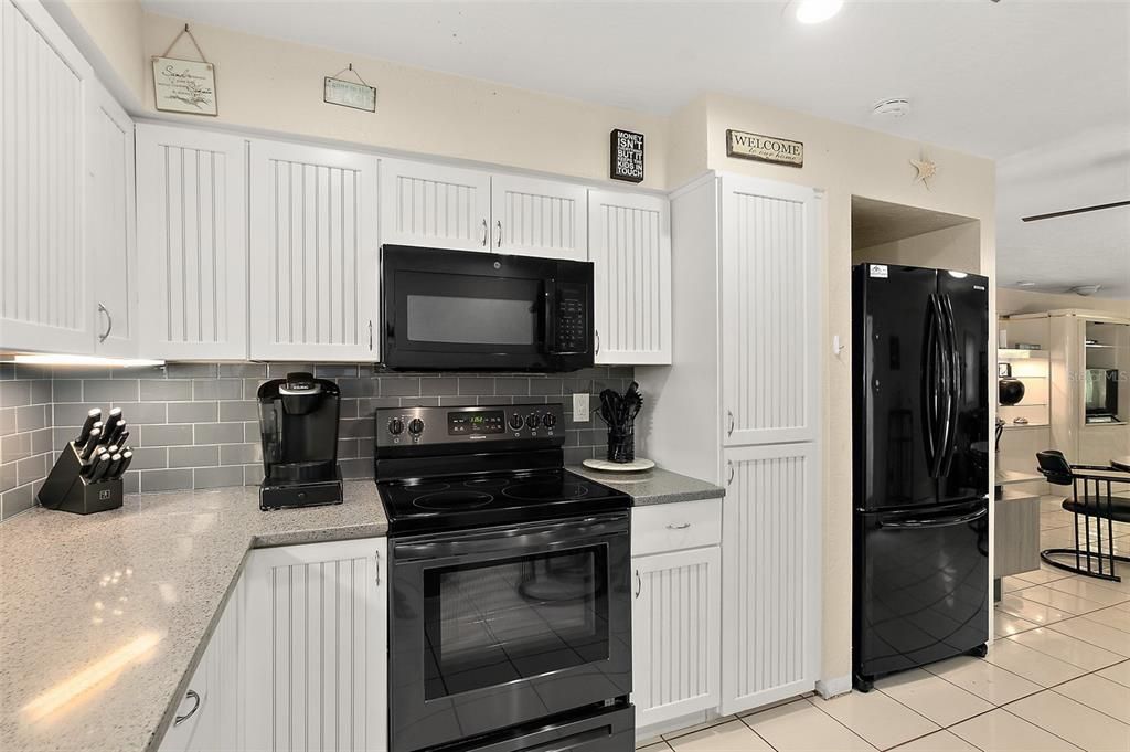 En Venta: $789,000 (3 camas, 2 baños, 1227 Pies cuadrados)