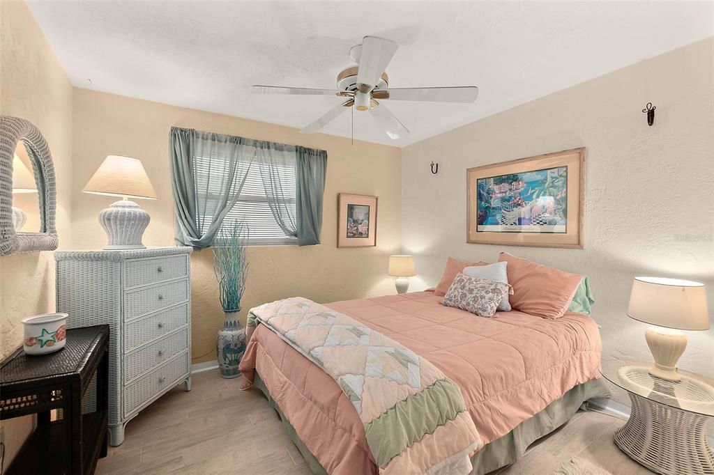 En Venta: $789,000 (3 camas, 2 baños, 1227 Pies cuadrados)