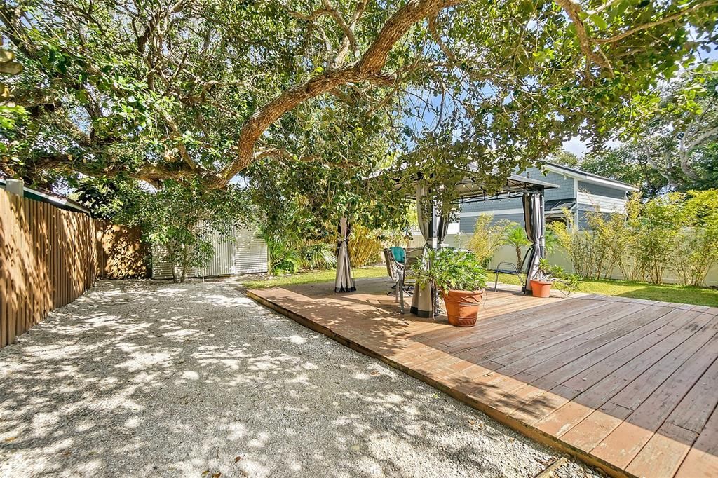 En Venta: $789,000 (3 camas, 2 baños, 1227 Pies cuadrados)