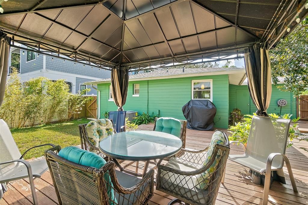 En Venta: $789,000 (3 camas, 2 baños, 1227 Pies cuadrados)