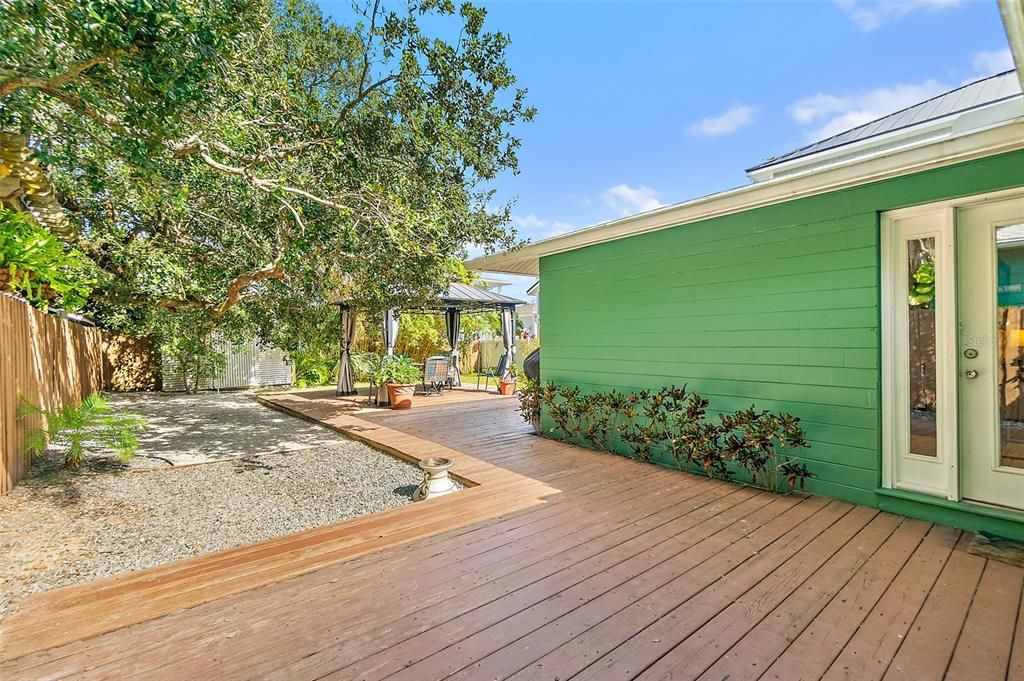 En Venta: $789,000 (3 camas, 2 baños, 1227 Pies cuadrados)