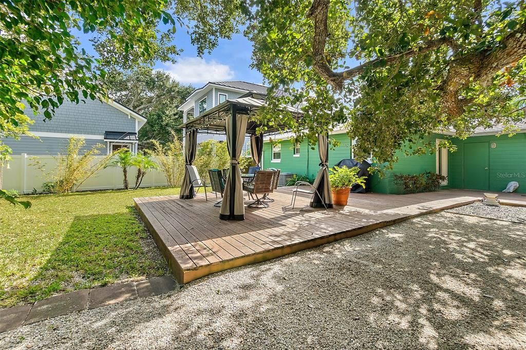 En Venta: $789,000 (3 camas, 2 baños, 1227 Pies cuadrados)