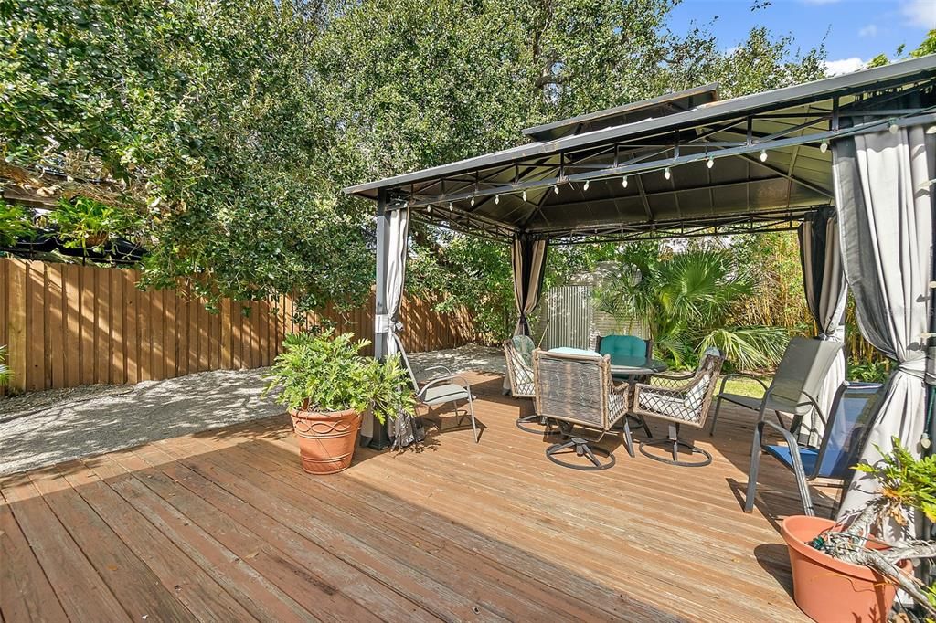 En Venta: $789,000 (3 camas, 2 baños, 1227 Pies cuadrados)