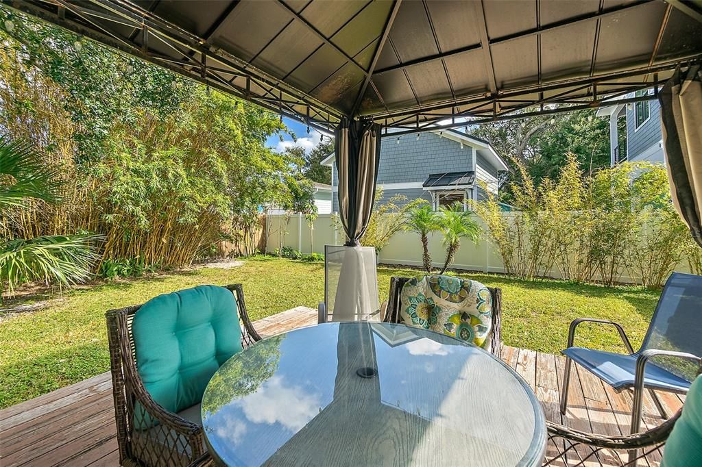 En Venta: $789,000 (3 camas, 2 baños, 1227 Pies cuadrados)