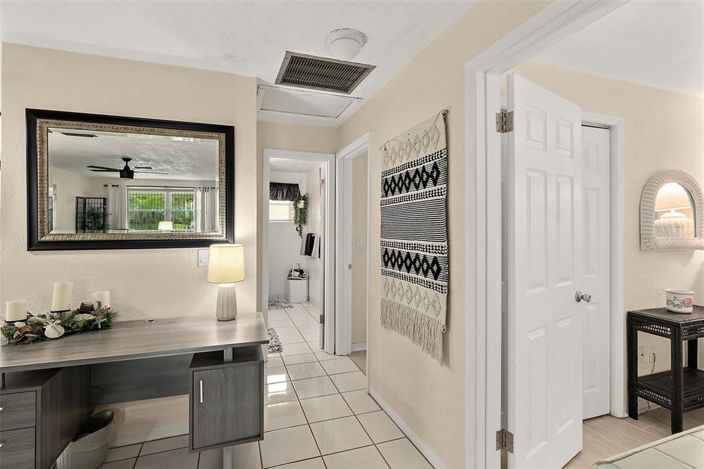 En Venta: $789,000 (3 camas, 2 baños, 1227 Pies cuadrados)