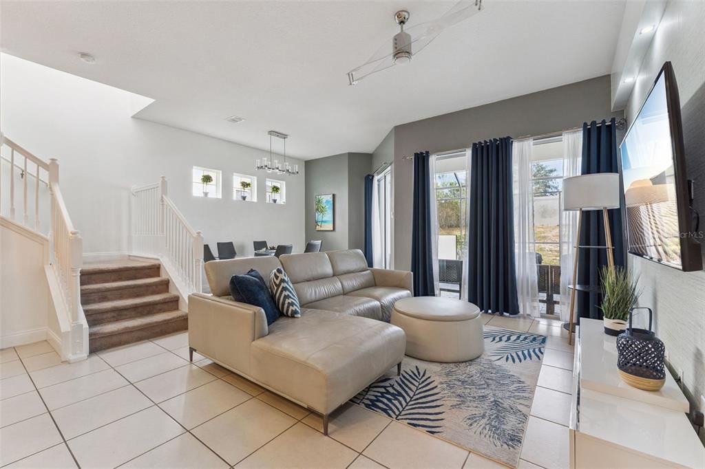 待售: $420,000 (5 贝兹, 4 浴室, 2204 平方英尺)