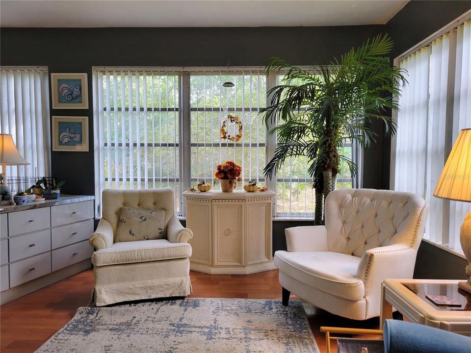 待售: $205,000 (2 贝兹, 2 浴室, 1494 平方英尺)