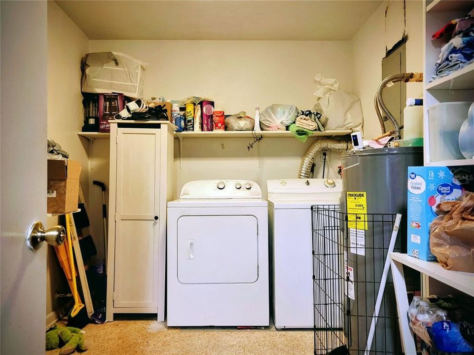 待售: $205,000 (2 贝兹, 2 浴室, 1494 平方英尺)