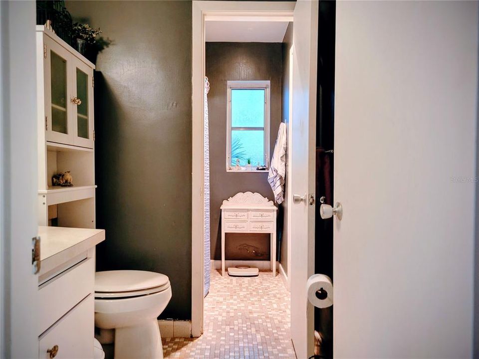 待售: $205,000 (2 贝兹, 2 浴室, 1494 平方英尺)