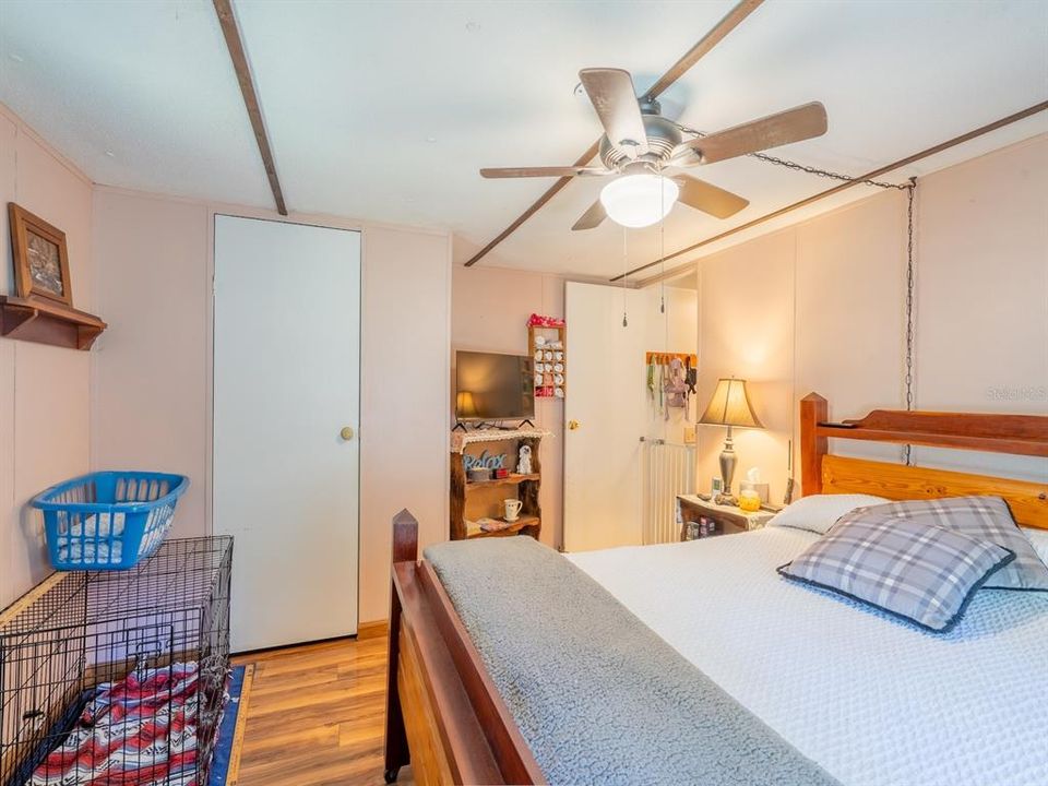 待售: $170,000 (2 贝兹, 1 浴室, 756 平方英尺)