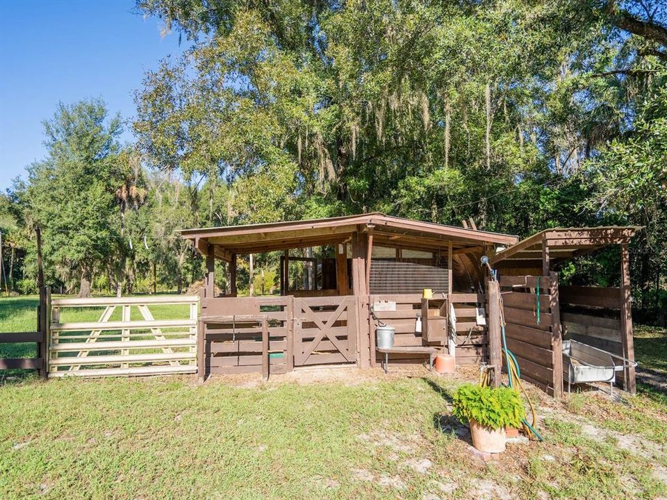 待售: $170,000 (2 贝兹, 1 浴室, 756 平方英尺)