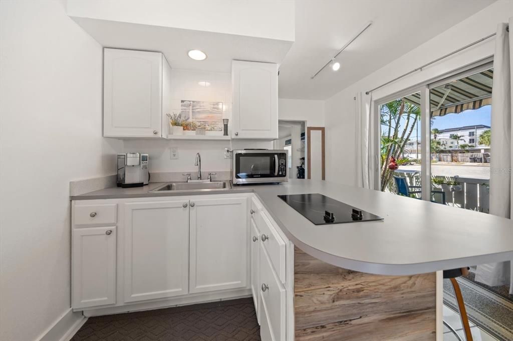 待售: $980,000 (3 贝兹, 4 浴室, 2114 平方英尺)