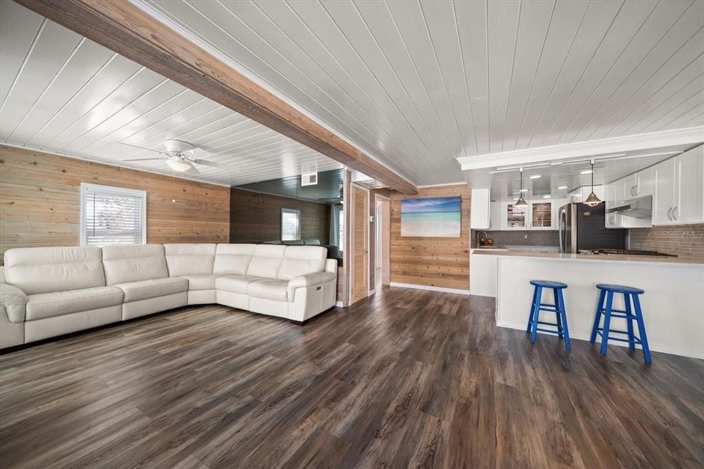 待售: $980,000 (3 贝兹, 4 浴室, 2114 平方英尺)