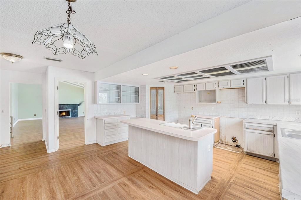 На продажу: $1,599,950 (4 спален, 3 ванн, 3622 Квадратных фут)