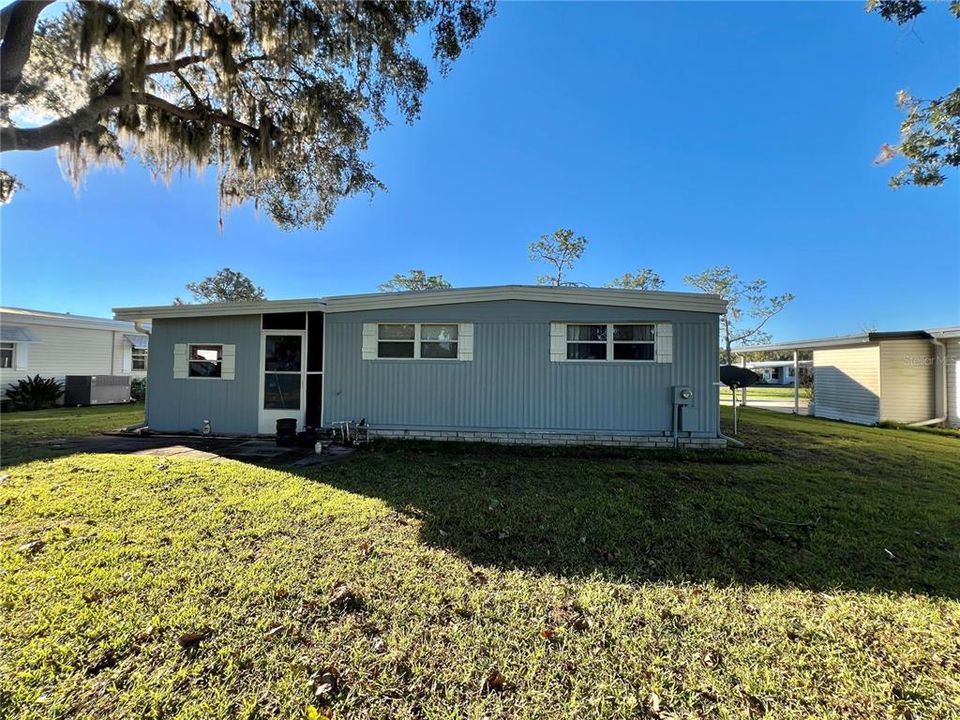 待售: $168,000 (2 贝兹, 2 浴室, 1152 平方英尺)