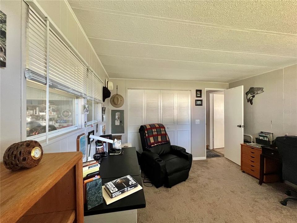 待售: $168,000 (2 贝兹, 2 浴室, 1152 平方英尺)