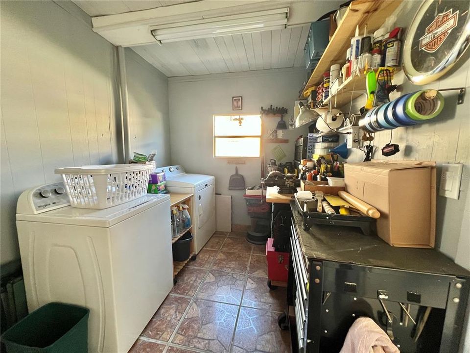 待售: $168,000 (2 贝兹, 2 浴室, 1152 平方英尺)