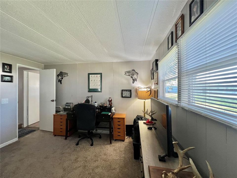 待售: $168,000 (2 贝兹, 2 浴室, 1152 平方英尺)