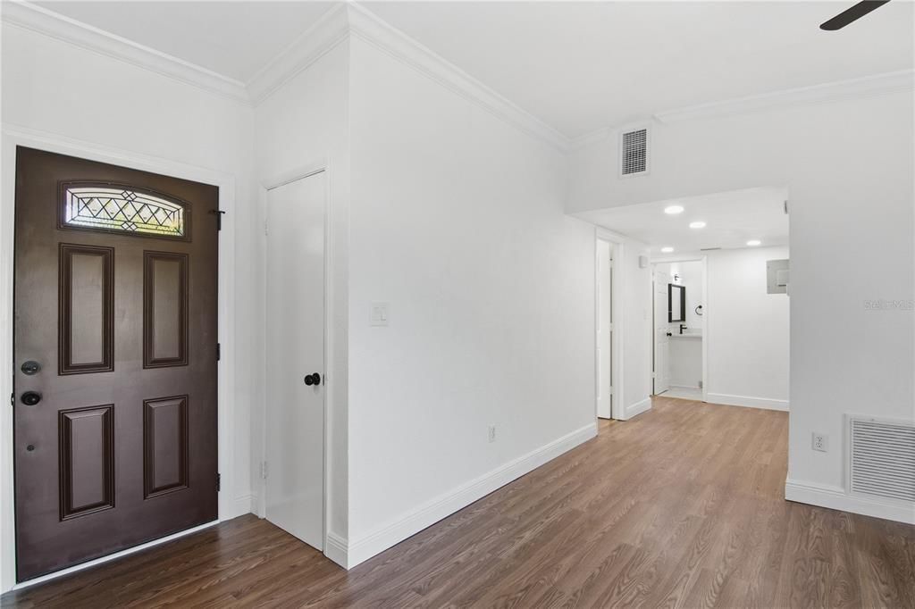 待售: $284,900 (3 贝兹, 2 浴室, 1061 平方英尺)