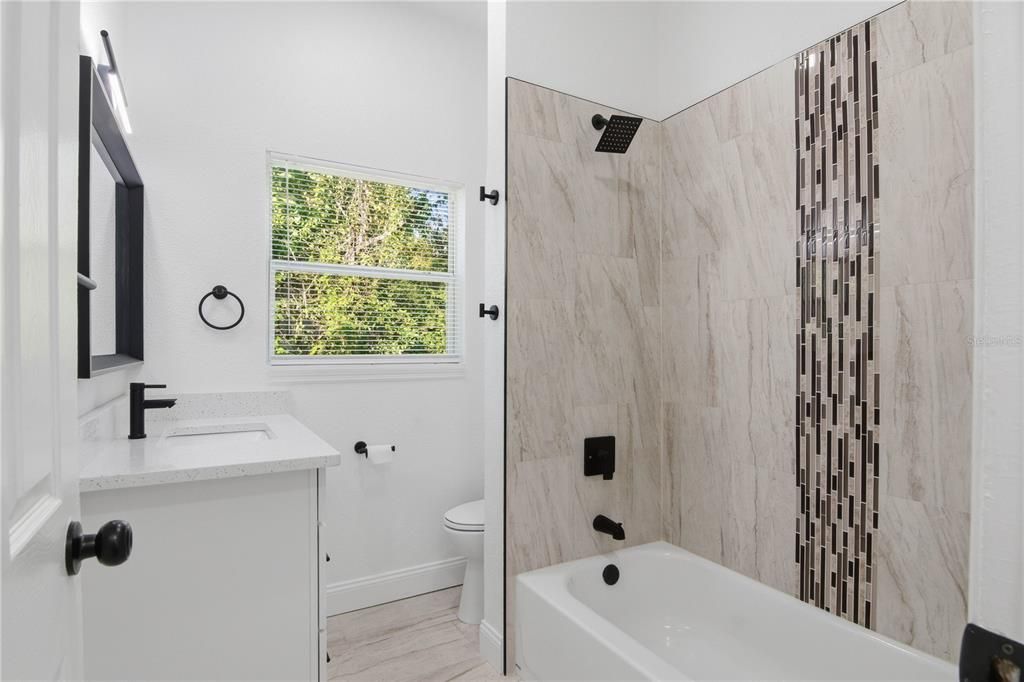 待售: $284,900 (3 贝兹, 2 浴室, 1061 平方英尺)