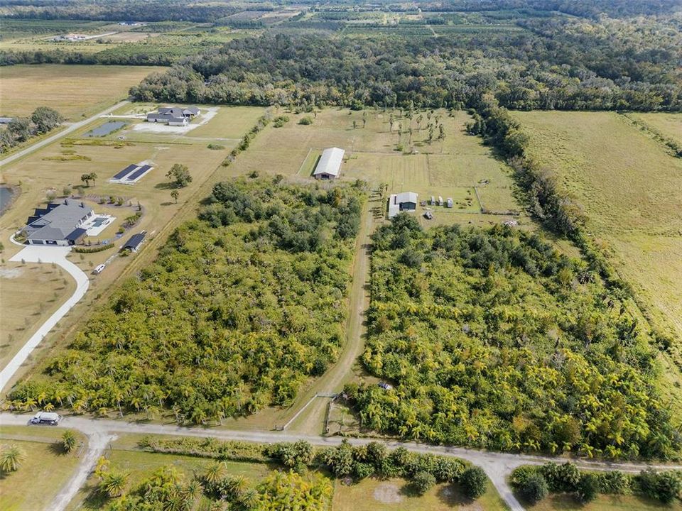 En Venta: $1,999,999 (19.37 acres)