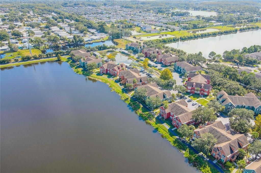 Под контрактом: $299,900 (3 спален, 2 ванн, 1578 Квадратных фут)