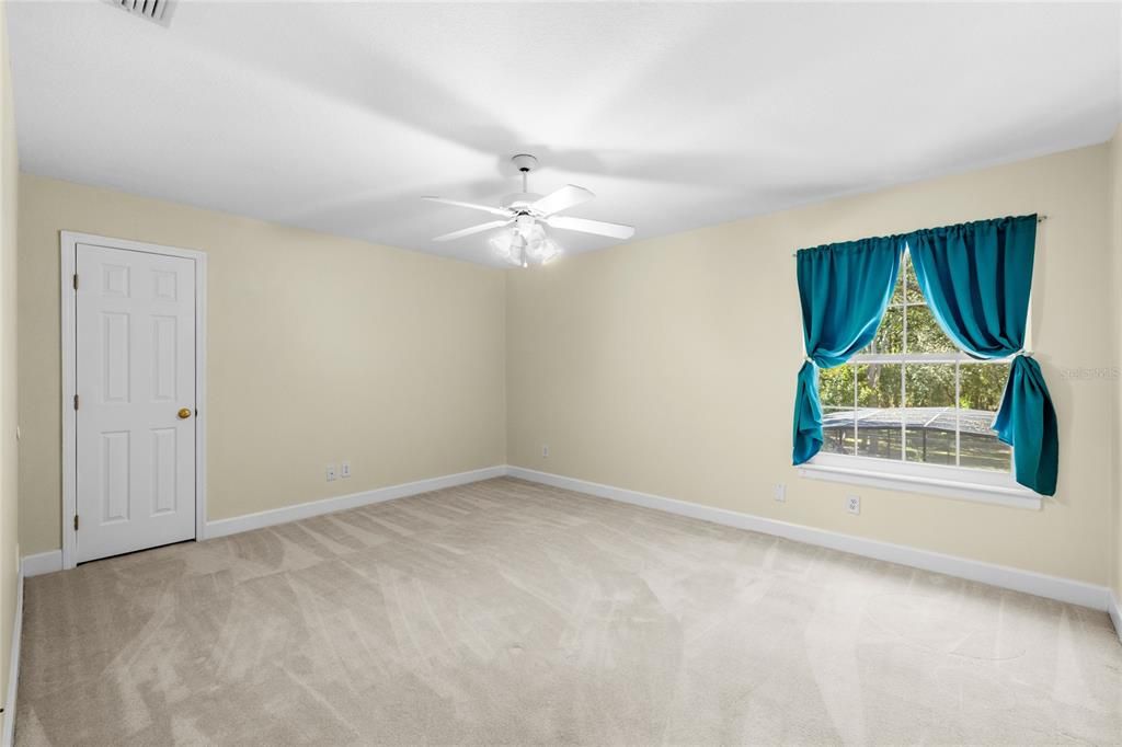 Active With Contract: $700,000 (4 beds, 3 baths, 2904 Square Feet)