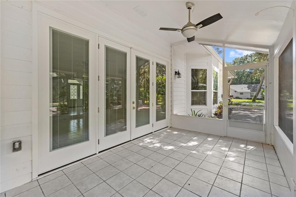 Active With Contract: $700,000 (4 beds, 3 baths, 2904 Square Feet)