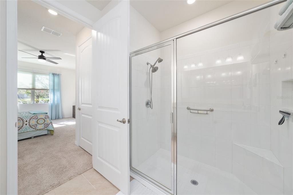 Active With Contract: $335,000 (2 beds, 2 baths, 1627 Square Feet)