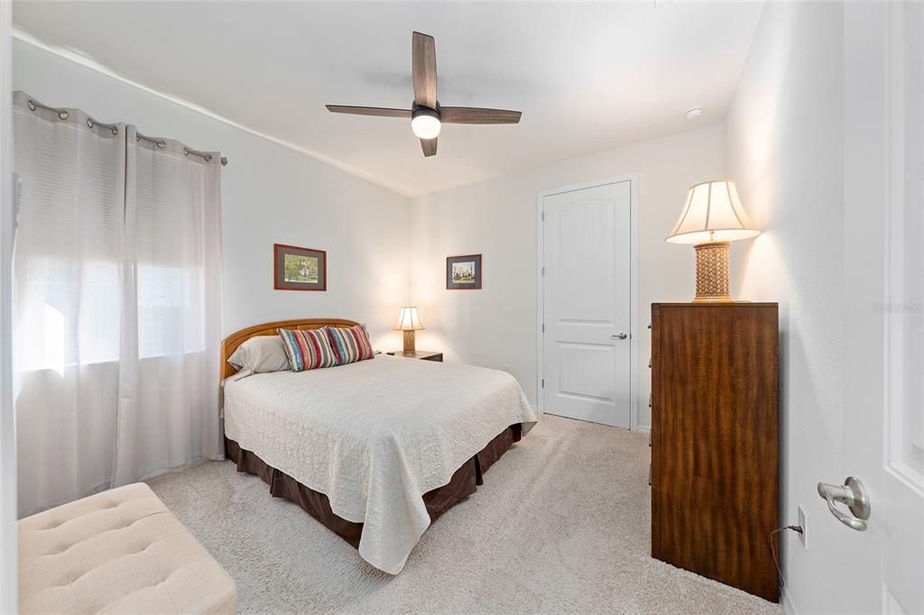 Active With Contract: $335,000 (2 beds, 2 baths, 1627 Square Feet)