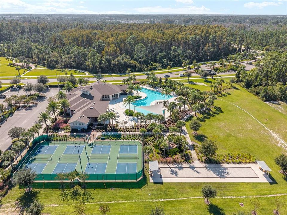 Active With Contract: $335,000 (2 beds, 2 baths, 1627 Square Feet)