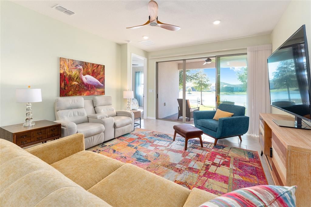 Active With Contract: $335,000 (2 beds, 2 baths, 1627 Square Feet)