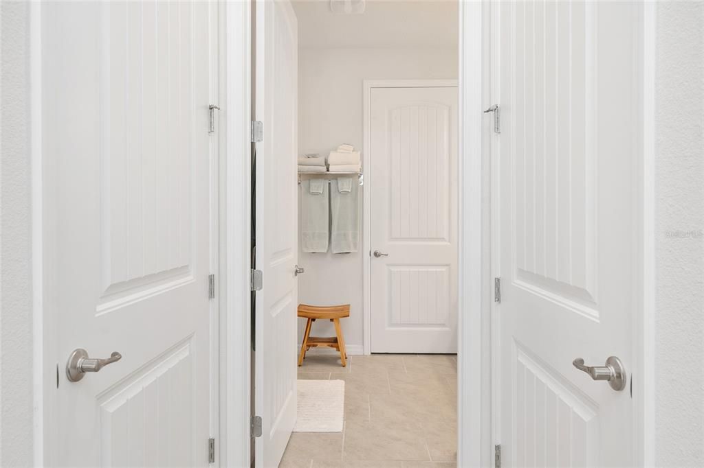 Active With Contract: $335,000 (2 beds, 2 baths, 1627 Square Feet)