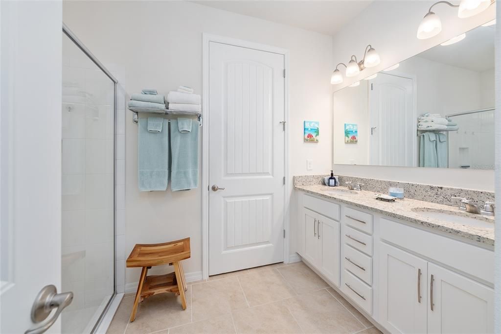 Active With Contract: $335,000 (2 beds, 2 baths, 1627 Square Feet)