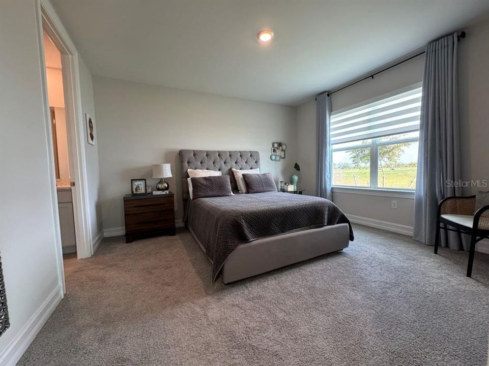 For Sale: $309,999 (2 beds, 2 baths, 1496 Square Feet)