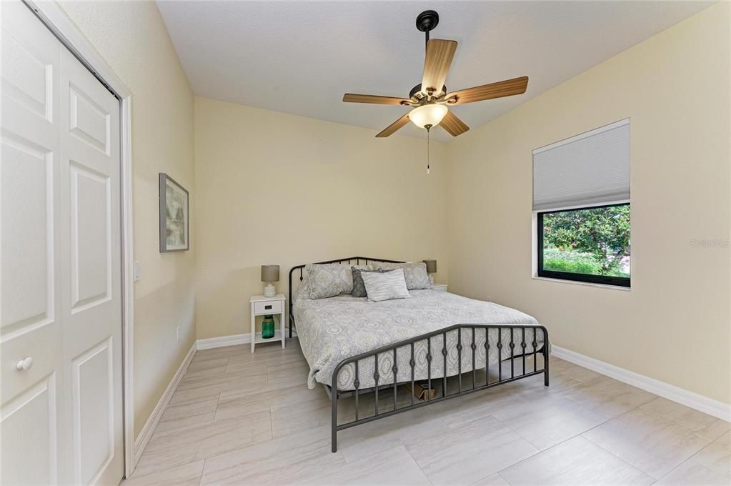 合同活跃: $825,000 (4 贝兹, 3 浴室, 3258 平方英尺)