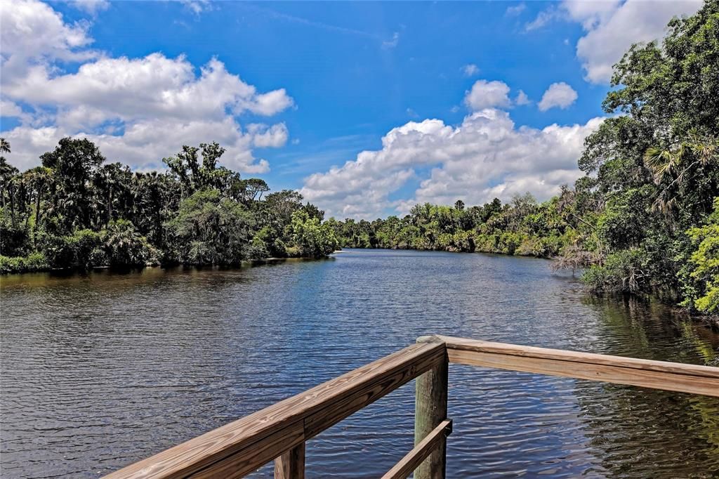 合同活跃: $825,000 (4 贝兹, 3 浴室, 3258 平方英尺)