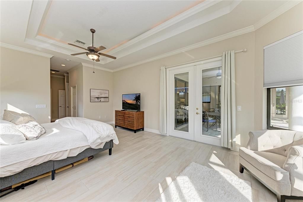 合同活跃: $825,000 (4 贝兹, 3 浴室, 3258 平方英尺)