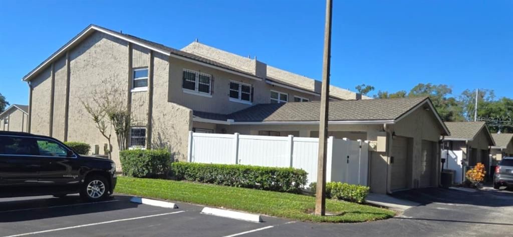 出租: $2,275 (3 贝兹, 2 浴室, 1565 平方英尺)