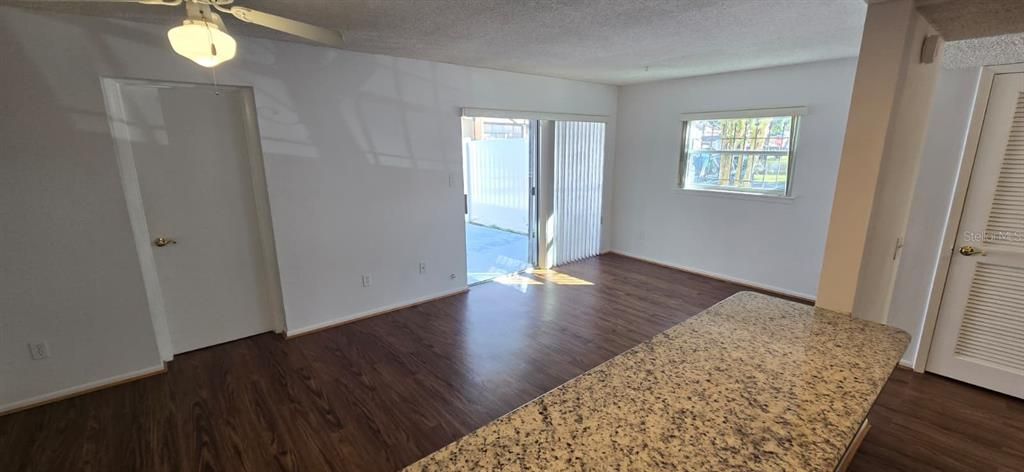 出租: $2,275 (3 贝兹, 2 浴室, 1565 平方英尺)