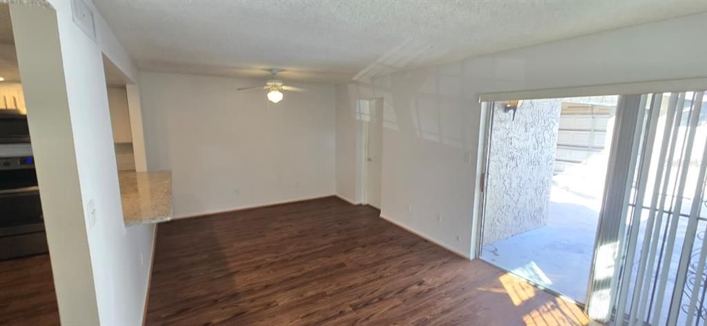 出租: $2,275 (3 贝兹, 2 浴室, 1565 平方英尺)