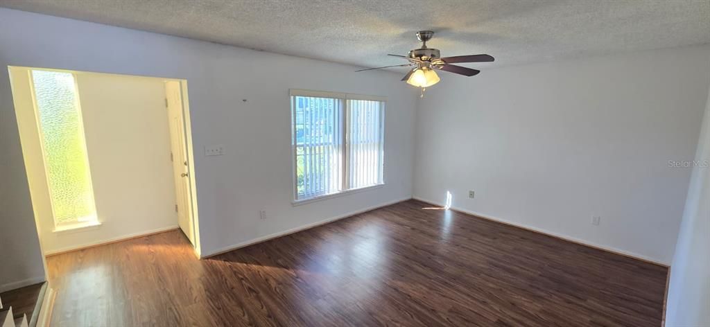 出租: $2,275 (3 贝兹, 2 浴室, 1565 平方英尺)