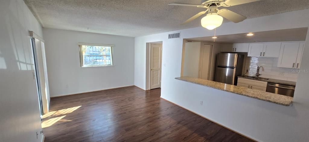 出租: $2,275 (3 贝兹, 2 浴室, 1565 平方英尺)