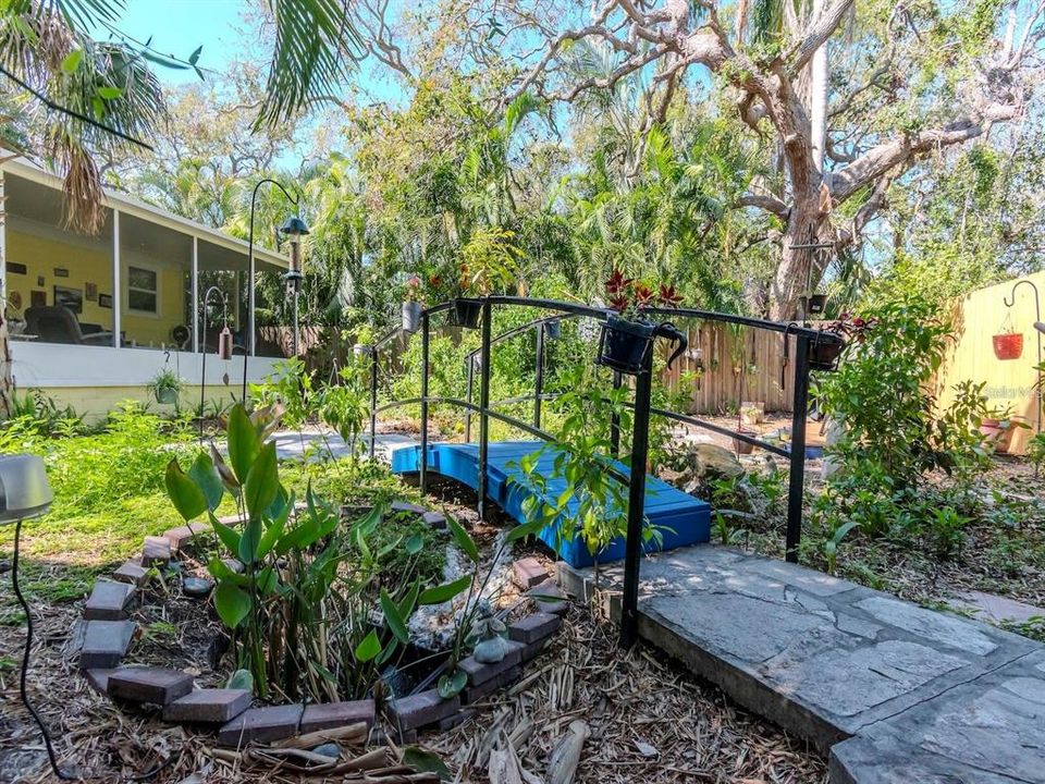 Active With Contract: $525,000 (3 beds, 2 baths, 1438 Square Feet)